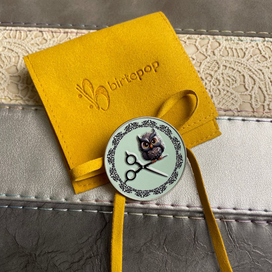 Magnets to sewing machine